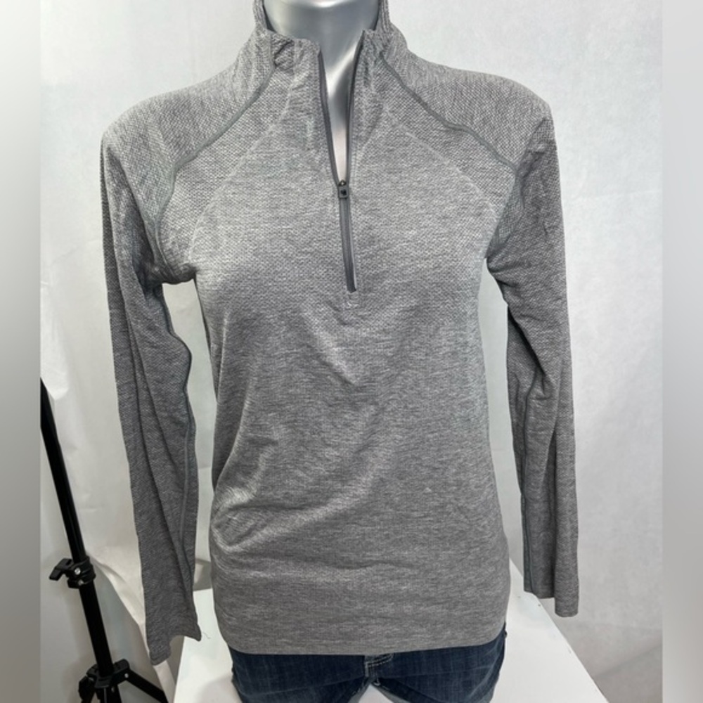 Lululemon Gray Quarter-Zip Women's Exercise Top